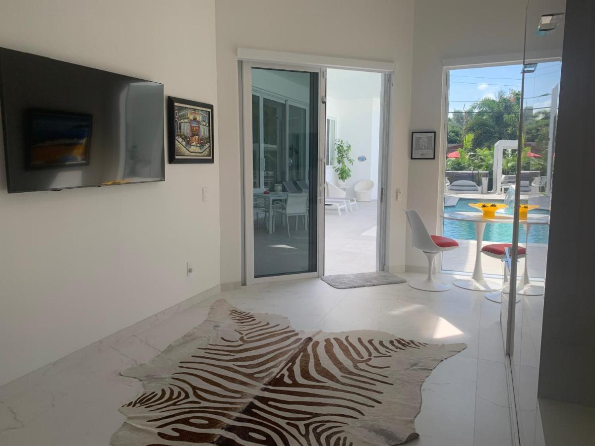 Men Only Clothing Option Guesthouse Near Wilton Manors Fort Lauderdale Exterior foto